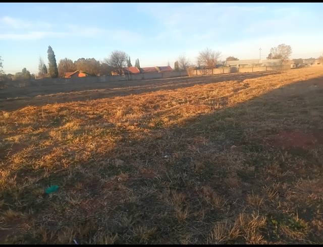 2,032M² VACANT LAND FOR SALE IN HENLEY ON KLIP